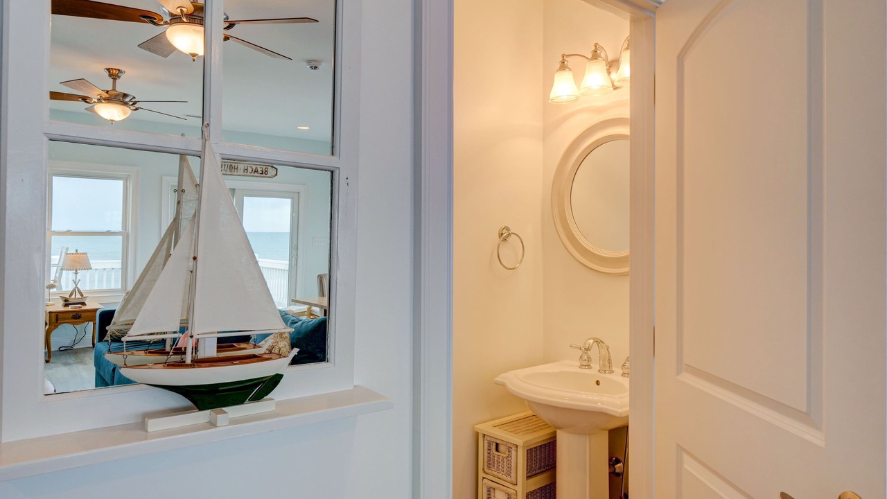 Photo of Bathroom in Ocean City Beach