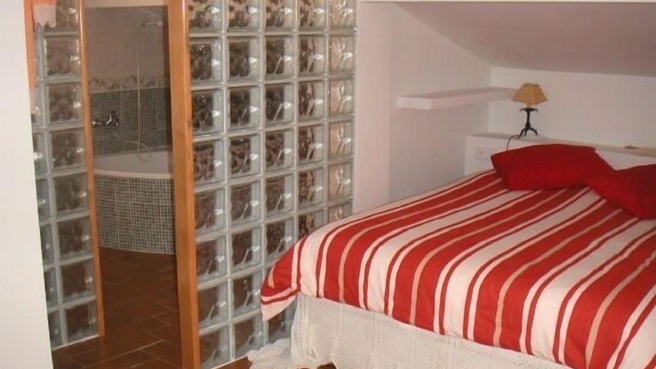 Photo of Bedroom in Mombeltran
