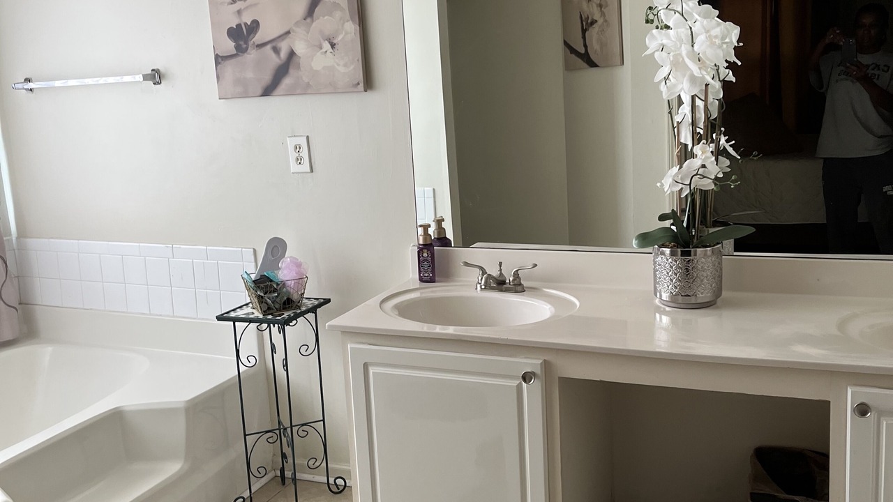 Photo of Bathroom in Lithonia