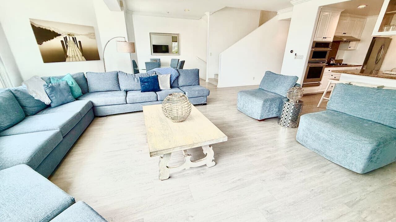 Photo of Livingroom in South Oceanside