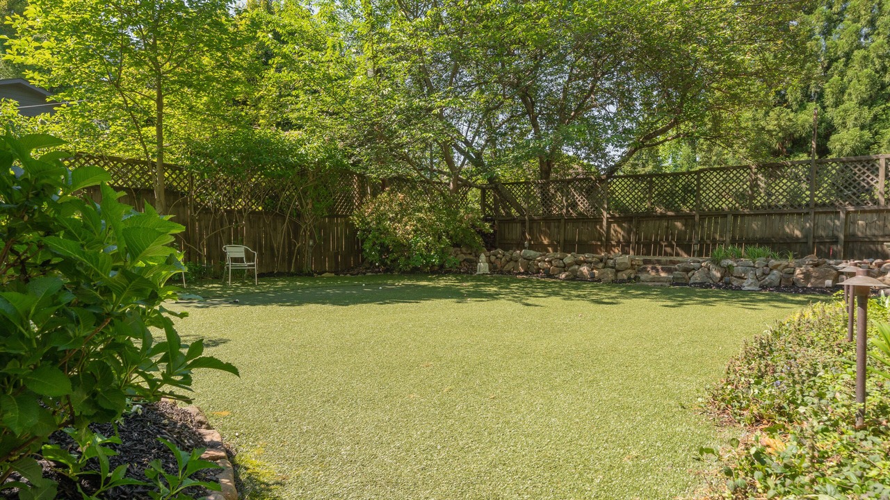 Photo of Others in Virginia Highland