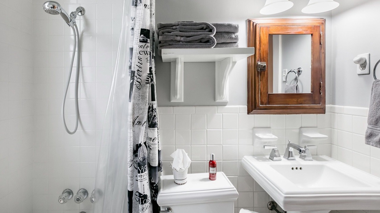 Photo of Bathroom in Virginia Highland