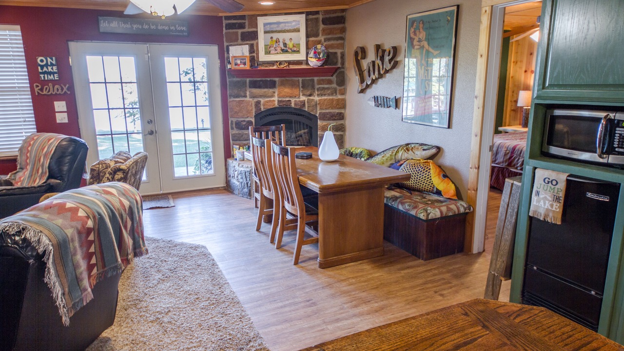 Photo of Livingroom in Shawnee