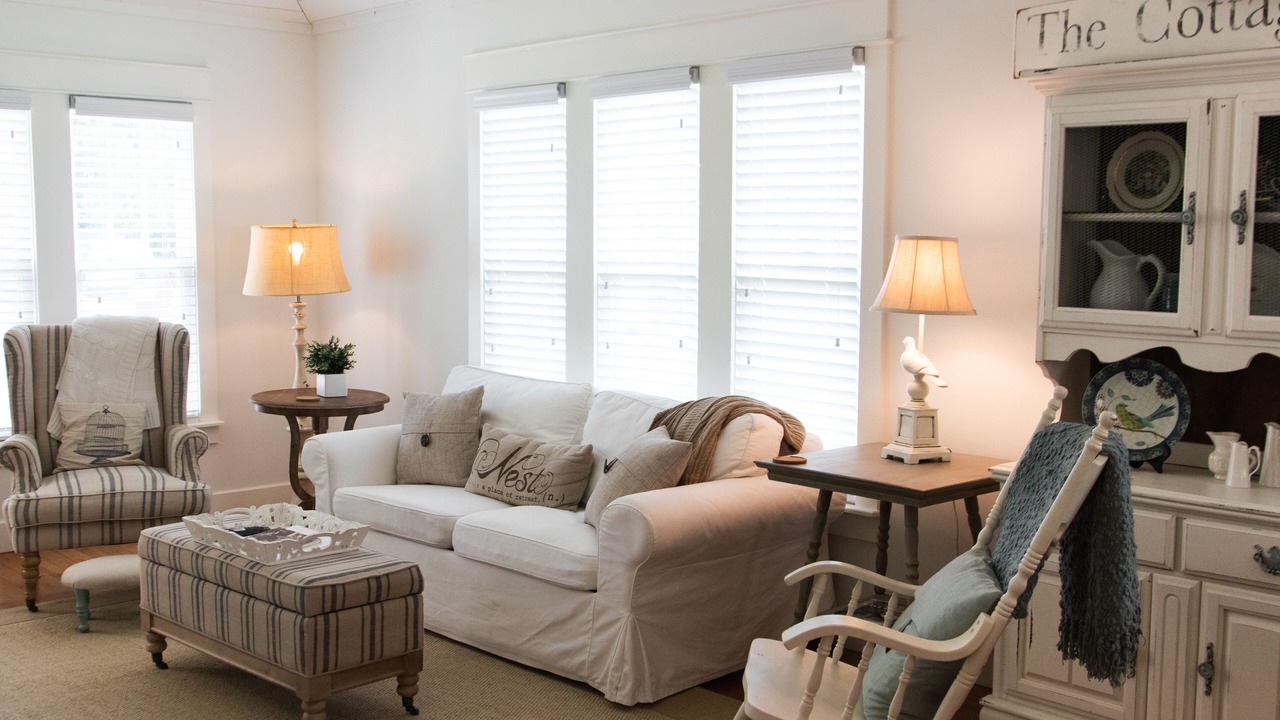 Photo of Livingroom in Downtown