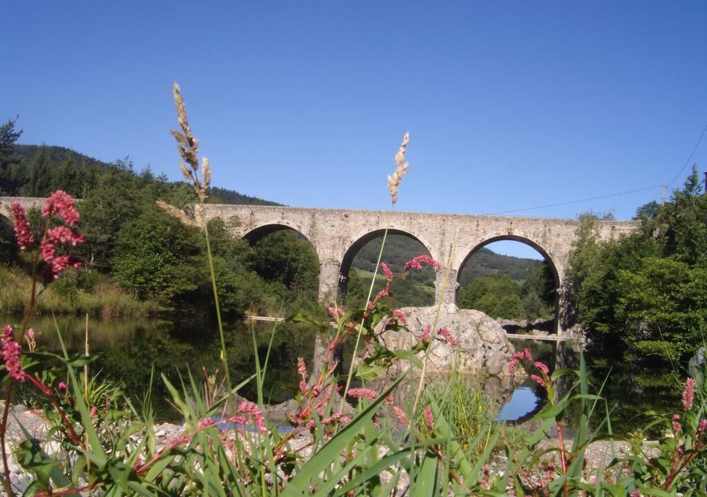 Photo of Outdoor in Le Lac-d'Issarles