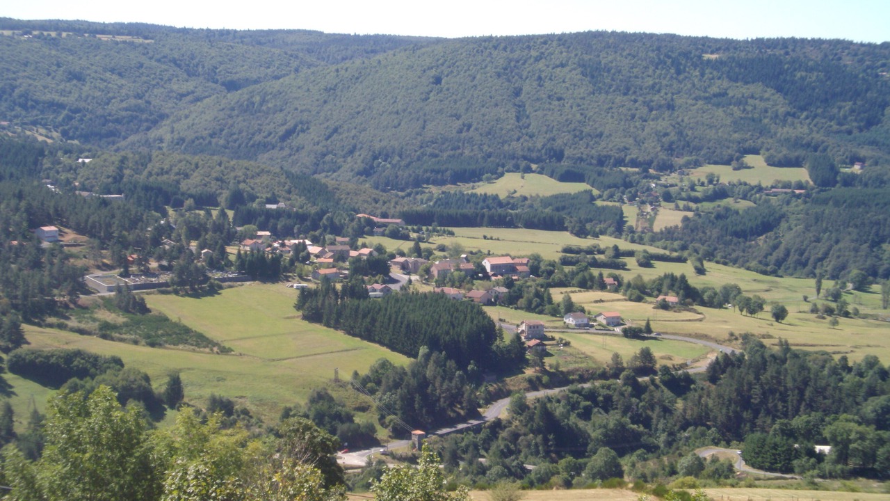 Photo of Outdoor in Le Lac-d'Issarles