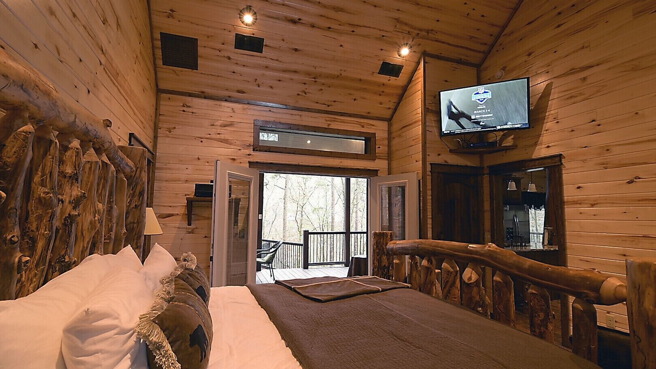 Photo of Bedroom in Broken Bow