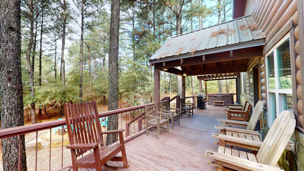 Photo of Others in Broken Bow