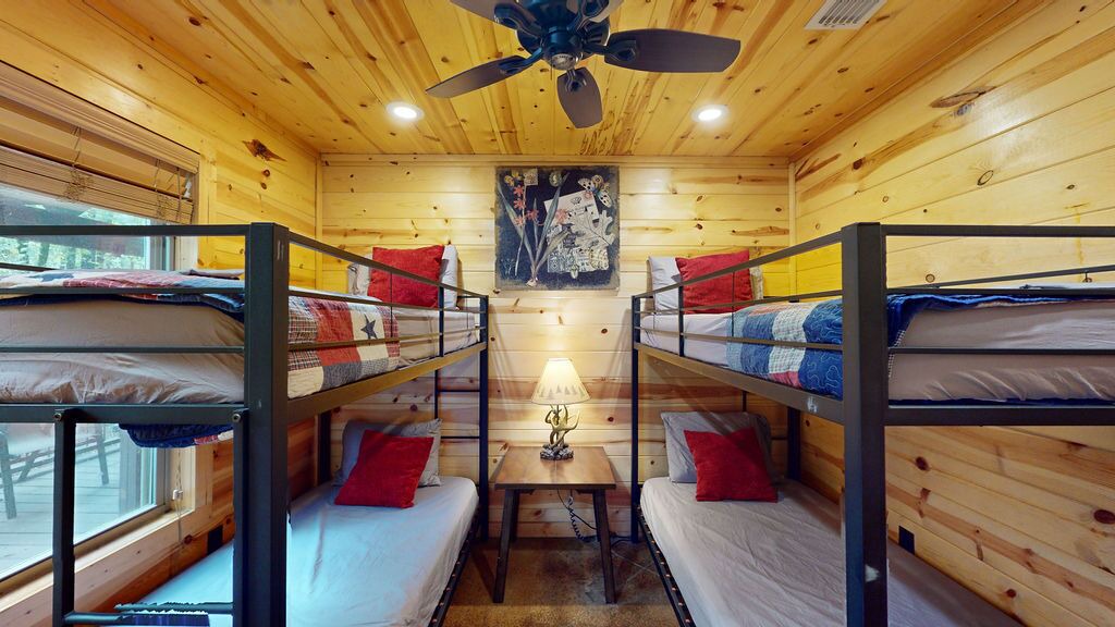 Photo of Bedroom in Broken Bow