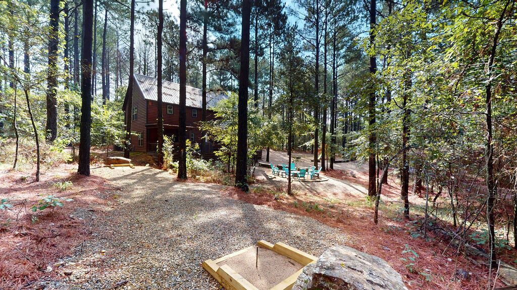 Photo of Others in Broken Bow