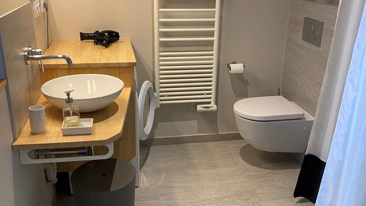 Photo of Bathroom in Lion d'Or - Gilarderie