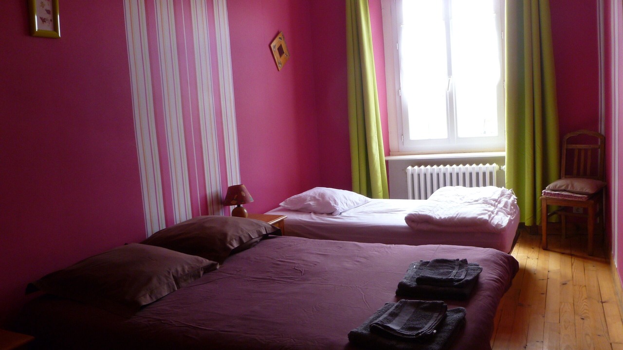 Photo of Bedroom in Langrolay-sur-Rance