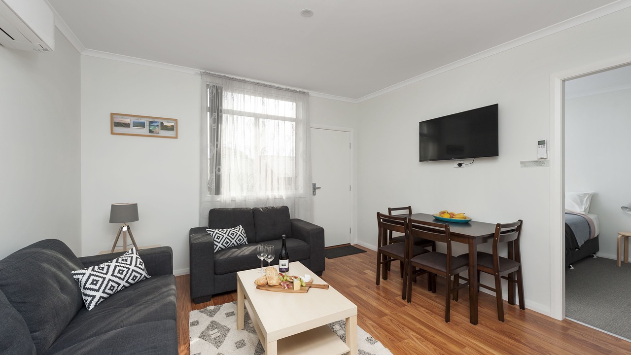 Photo of Livingroom in Milton