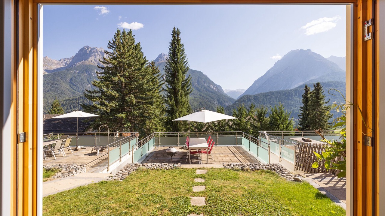 Photo of Patio Balcony in Engadin Scoul