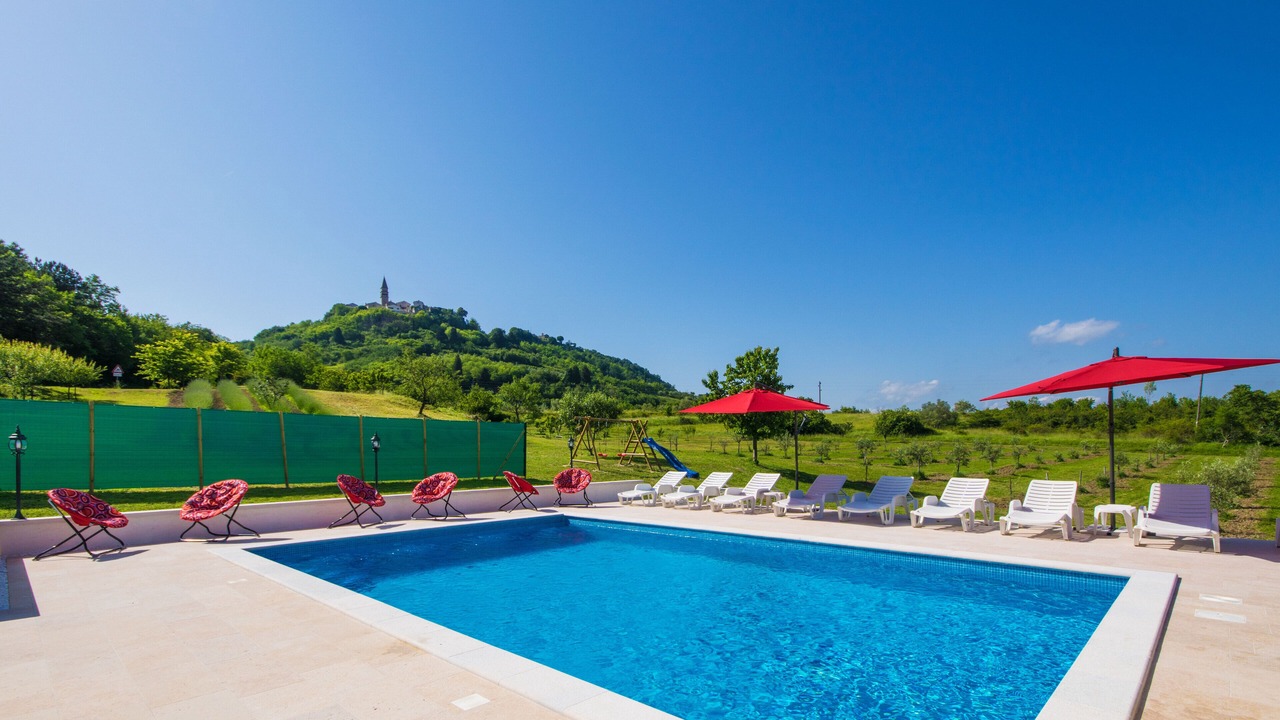 Photo of Outdoor in Pican