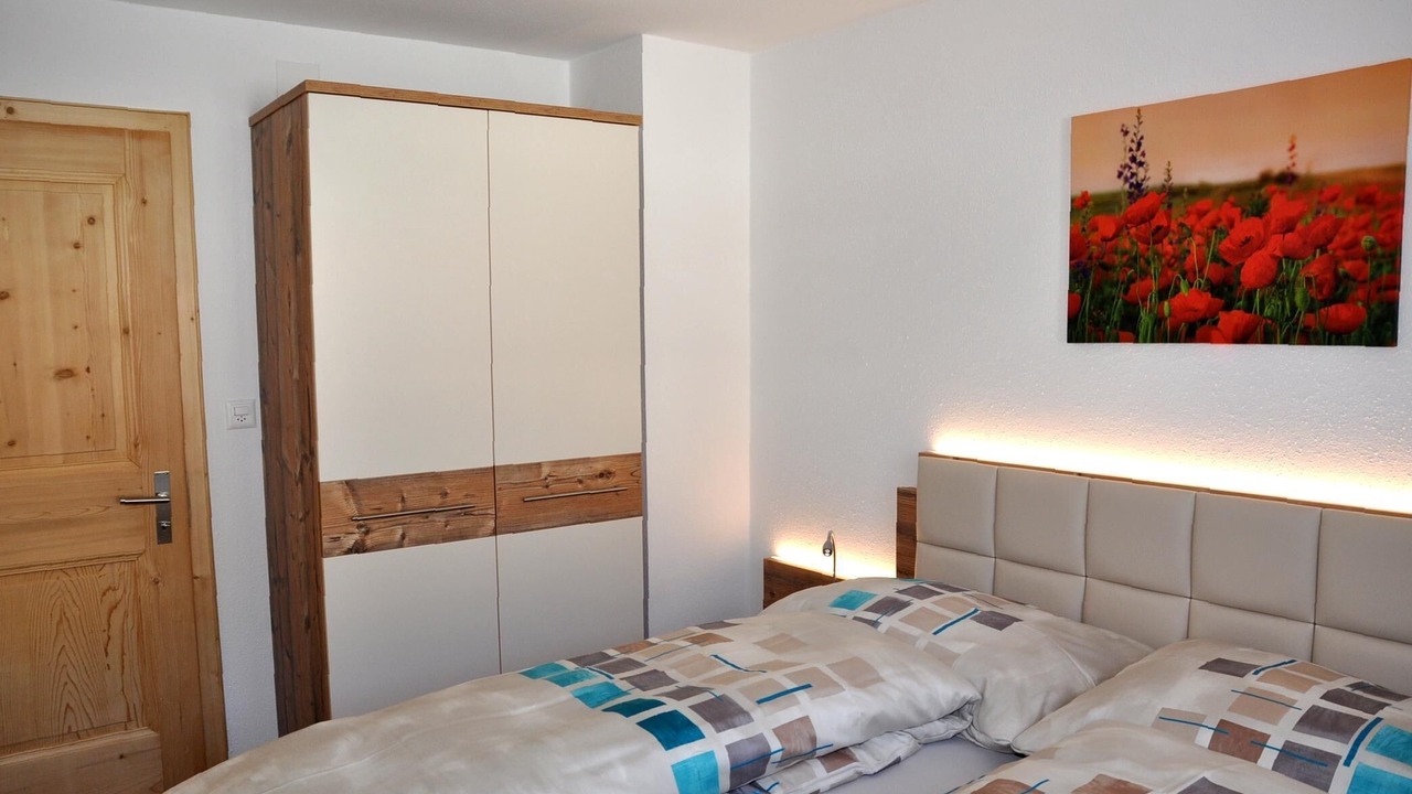 Photo of Bedroom in Engadin Scoul