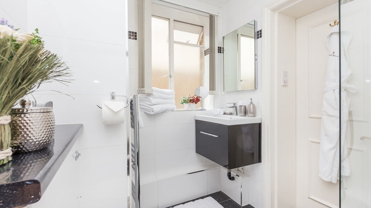 Photo of Bathroom in Mayfair
