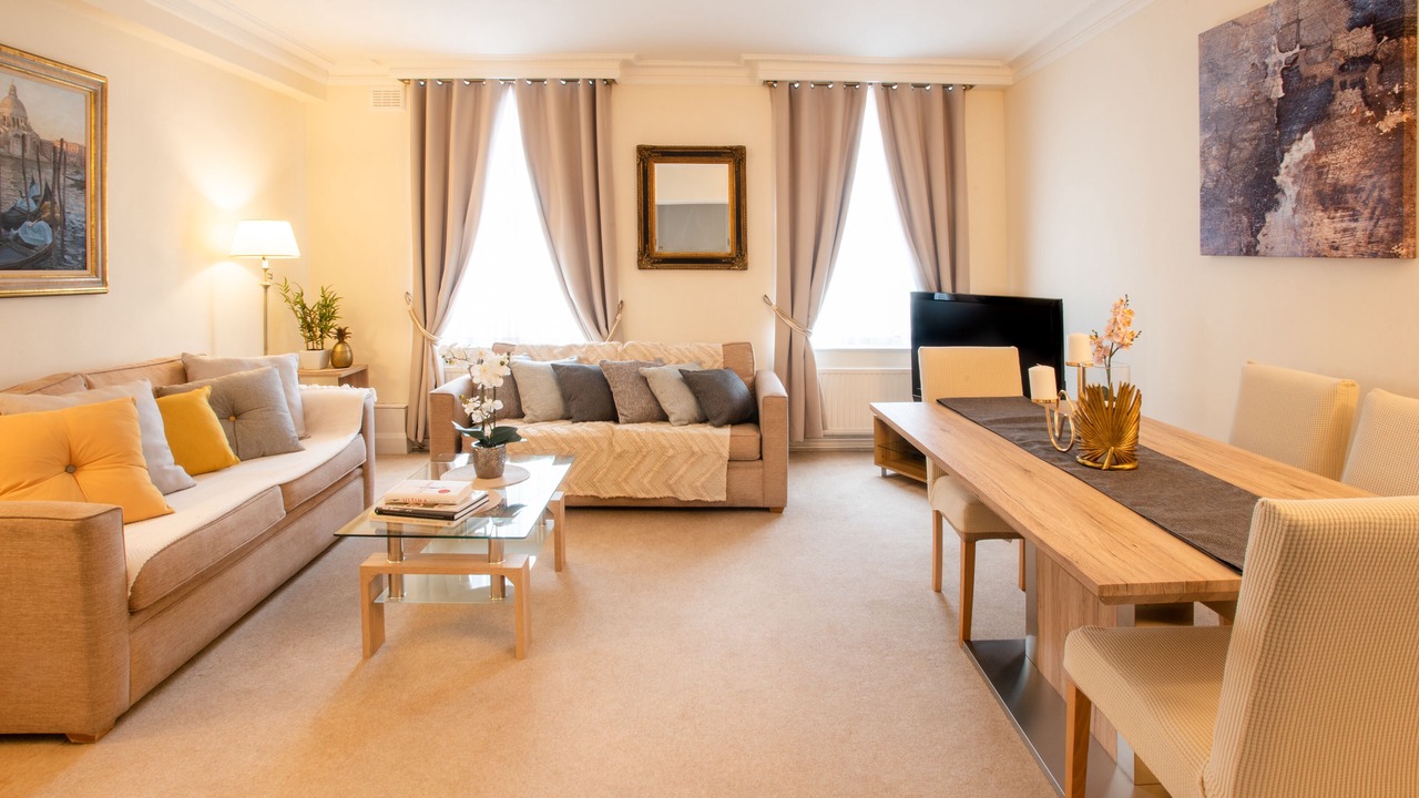 Photo of Livingroom in Mayfair