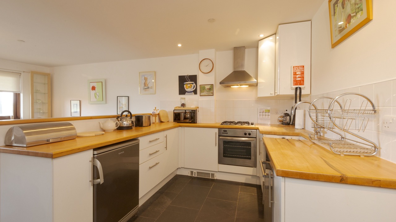 Photo of Kitchen in Mawgan Porth