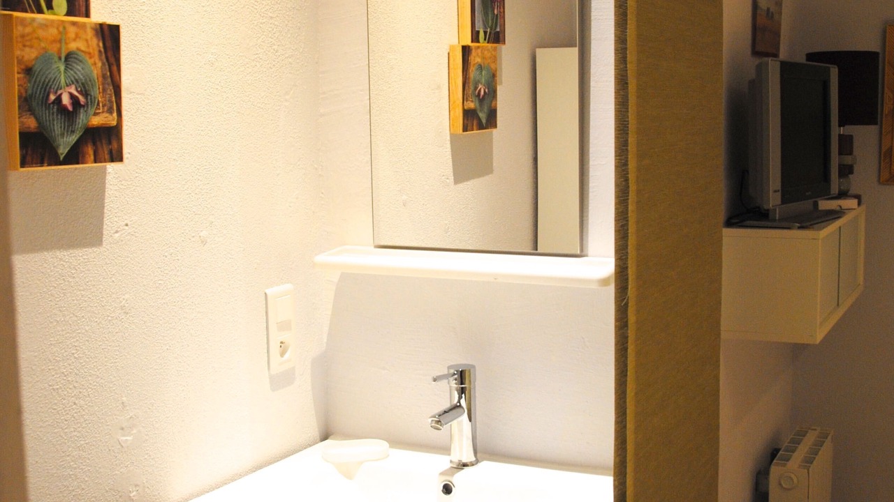 Photo of Bathroom in Saint-Siffret