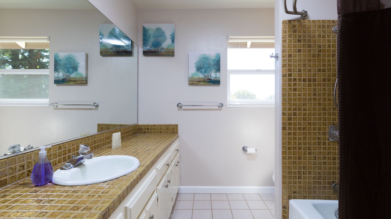 Photo of Bathroom in Kenwood