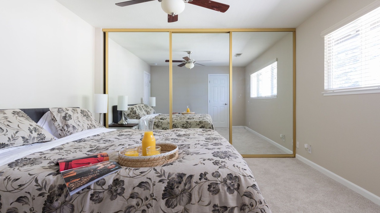 Photo of Bedroom in Kenwood