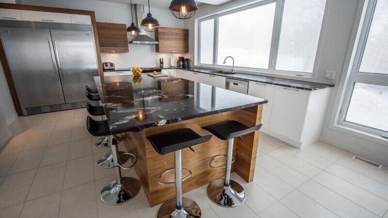 Photo of Kitchen in Petite-Riviere-Saint-Francois