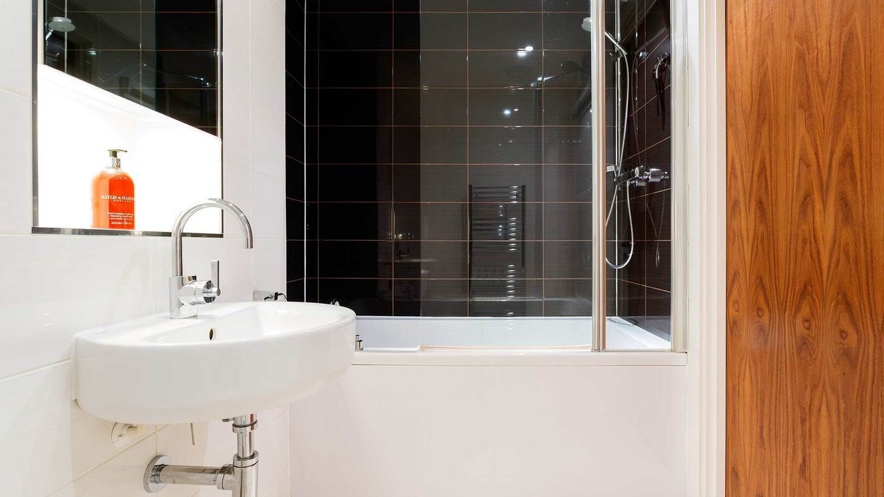 Photo of Bathroom in St Luke's