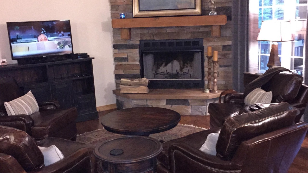 Photo of Livingroom in Sapphire