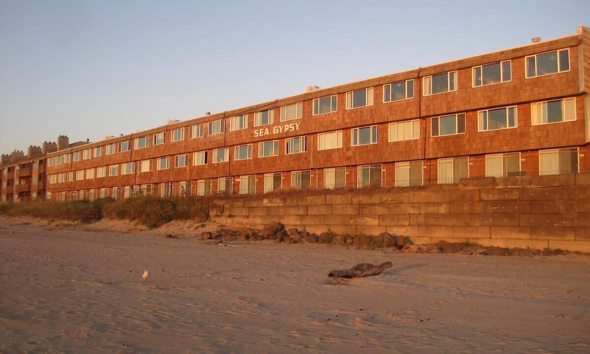 Photo of Others in Lincoln City