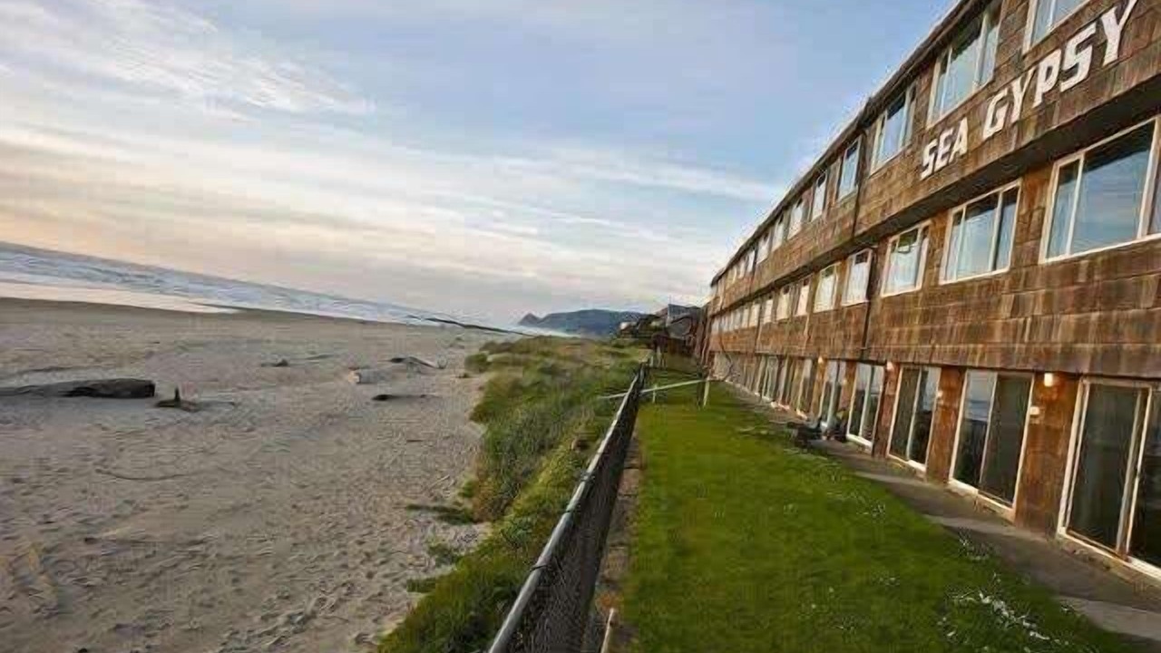 Photo of Others in Lincoln City