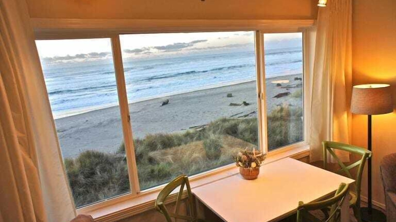 Photo of Others in Lincoln City