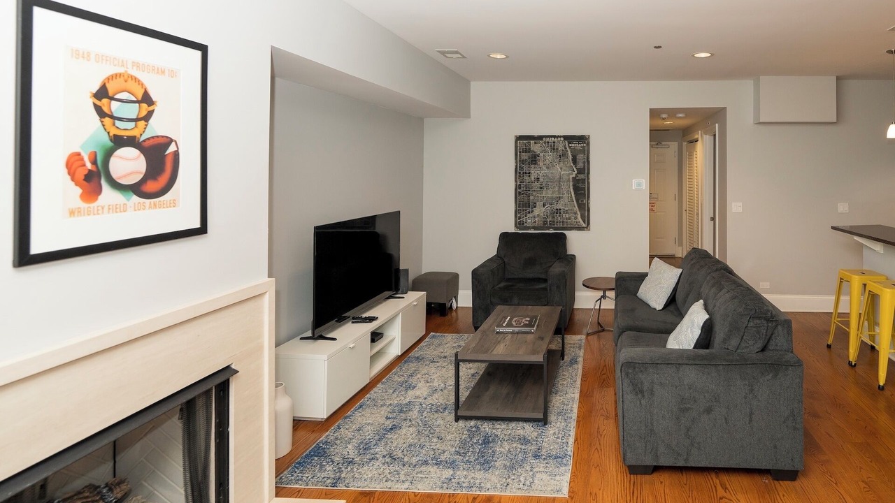 Photo of Livingroom in Lakeview