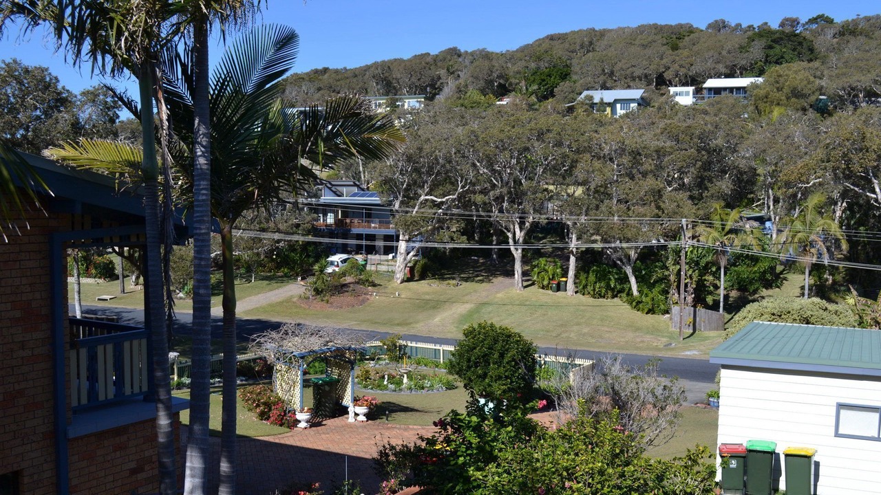 Photo of Others in Hat Head