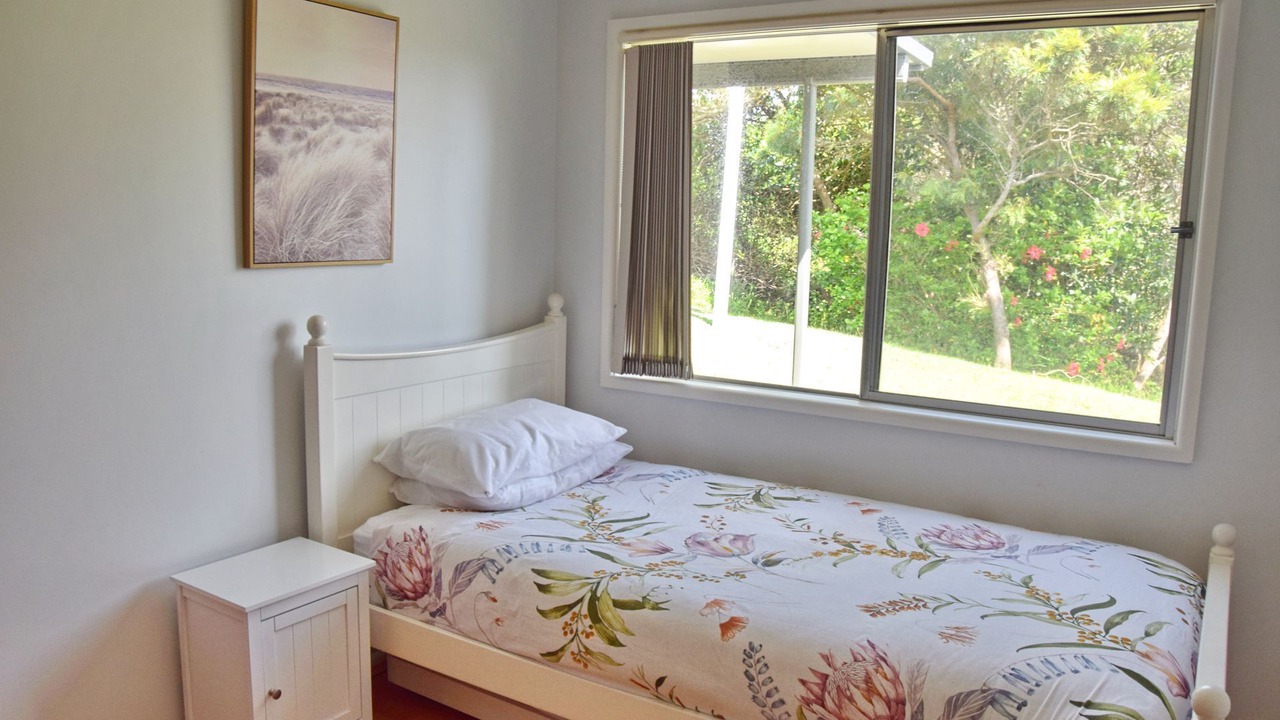 Photo of Others in Hat Head