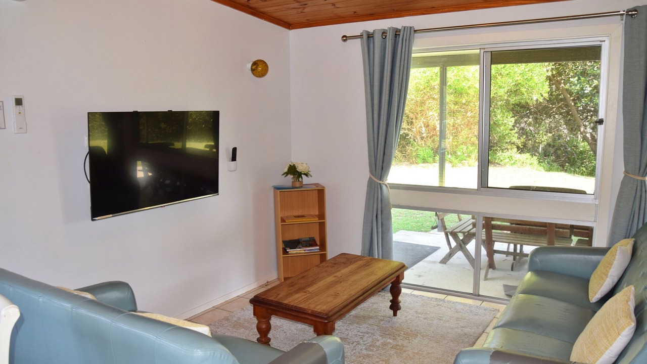 Photo of Others in Hat Head