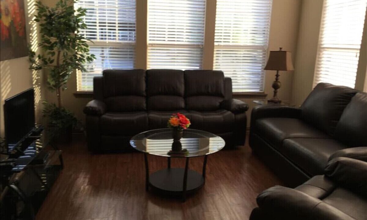 Photo of Livingroom in Grogan's Mill