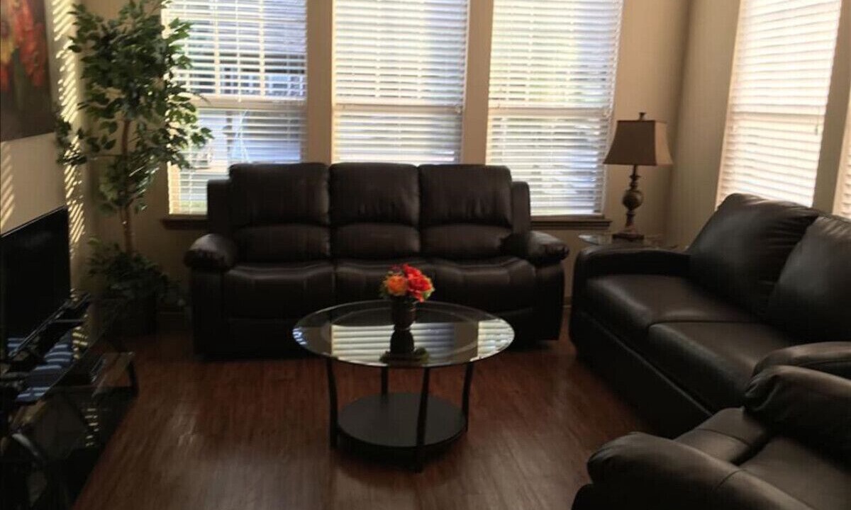 Photo of Livingroom in Grogan's Mill