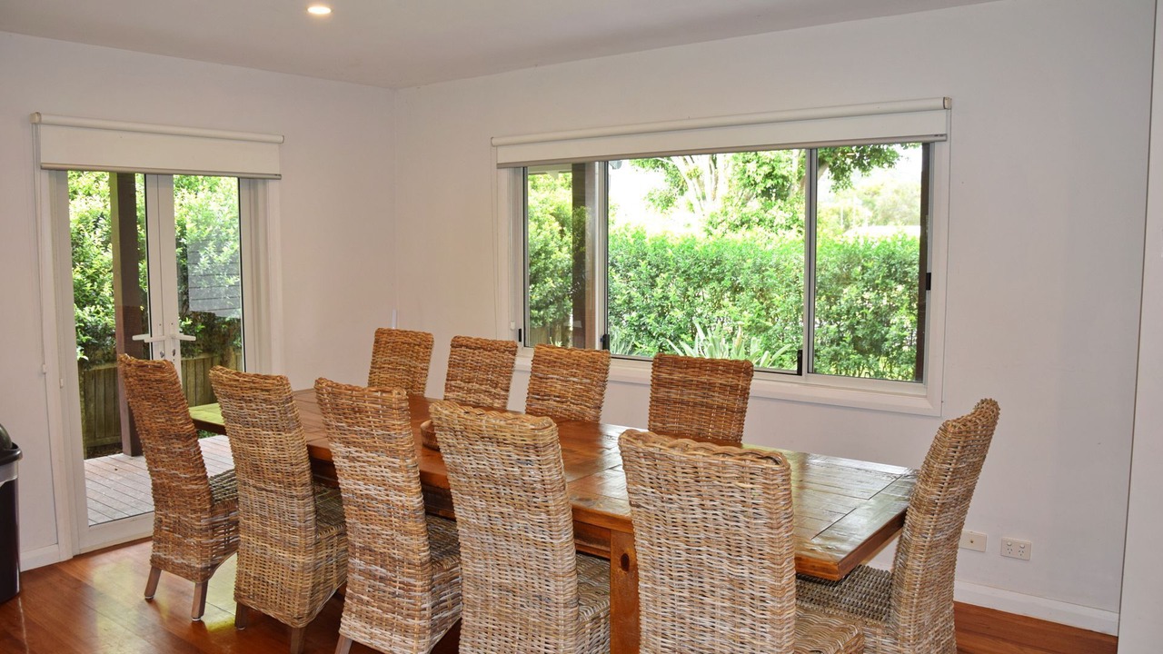 Photo of Others in Hat Head