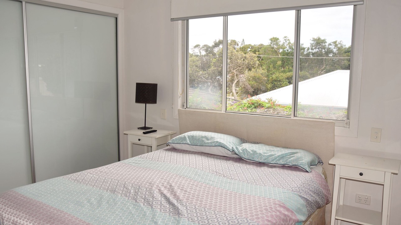 Photo of Others in Hat Head