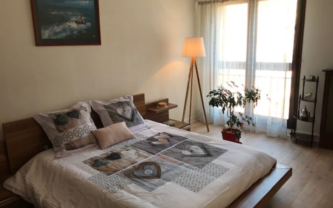 Photo of Bedroom in Saint-Fargeau