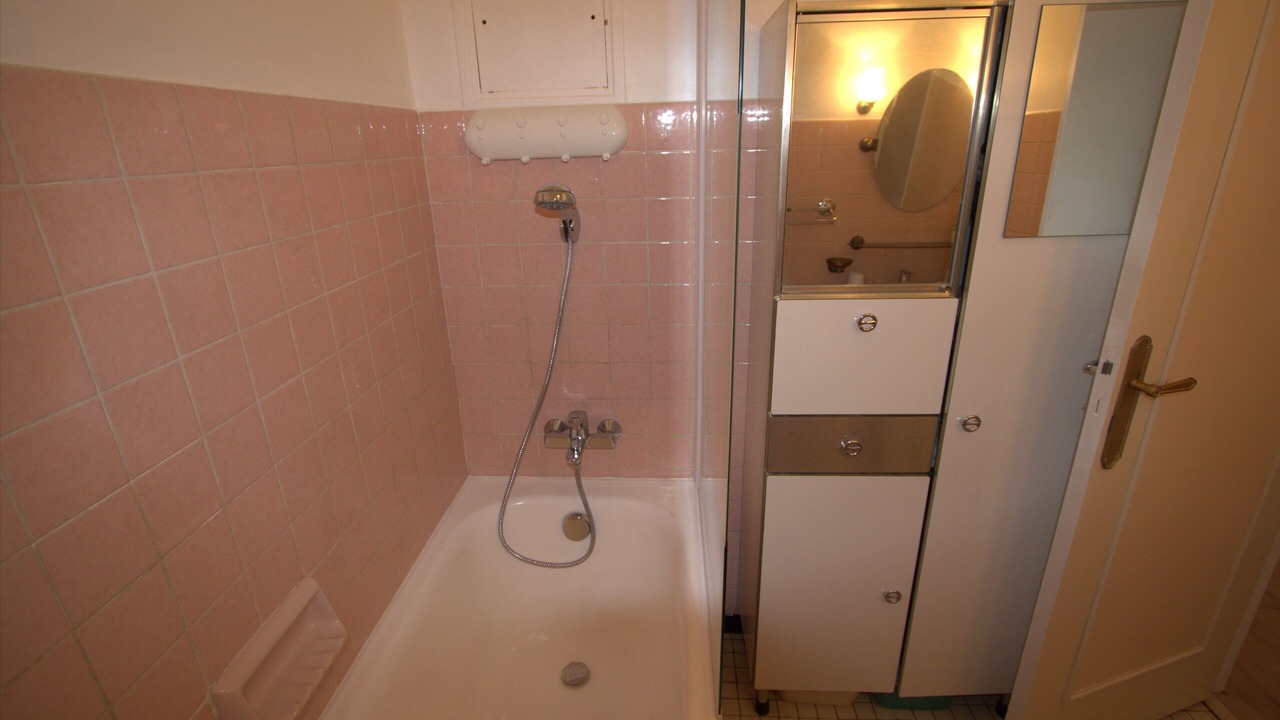 Photo of Bathroom in Saint-Fargeau