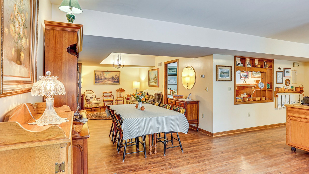 Photo of Others in Salunga