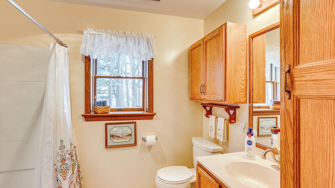 Photo of Bathroom in Salunga