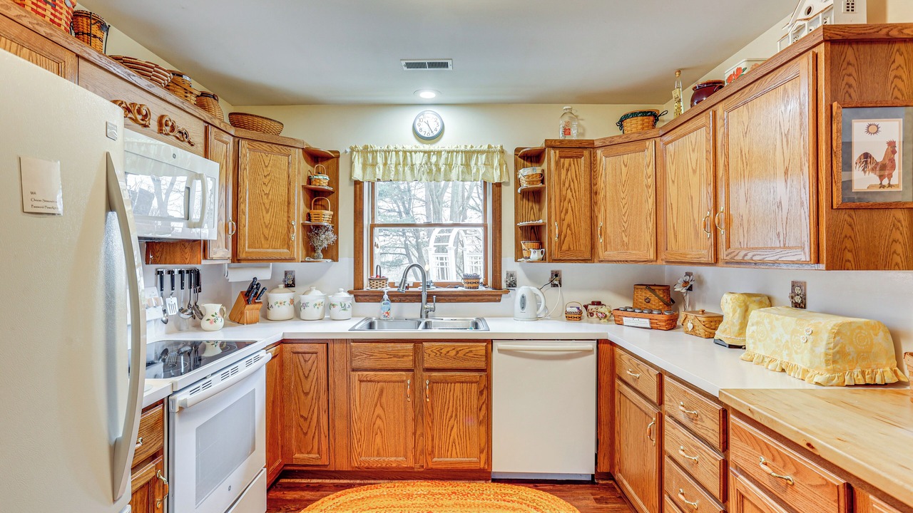 Photo of Others in Salunga