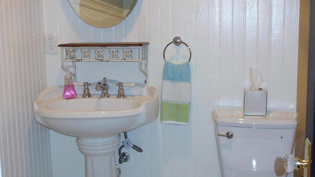 Photo of Bathroom in Galveston