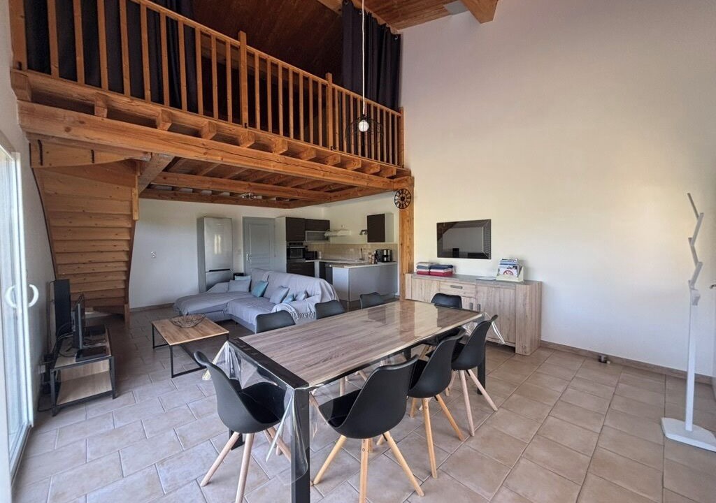 Photo of Livingroom in Saint-Genest-de-Bauzon