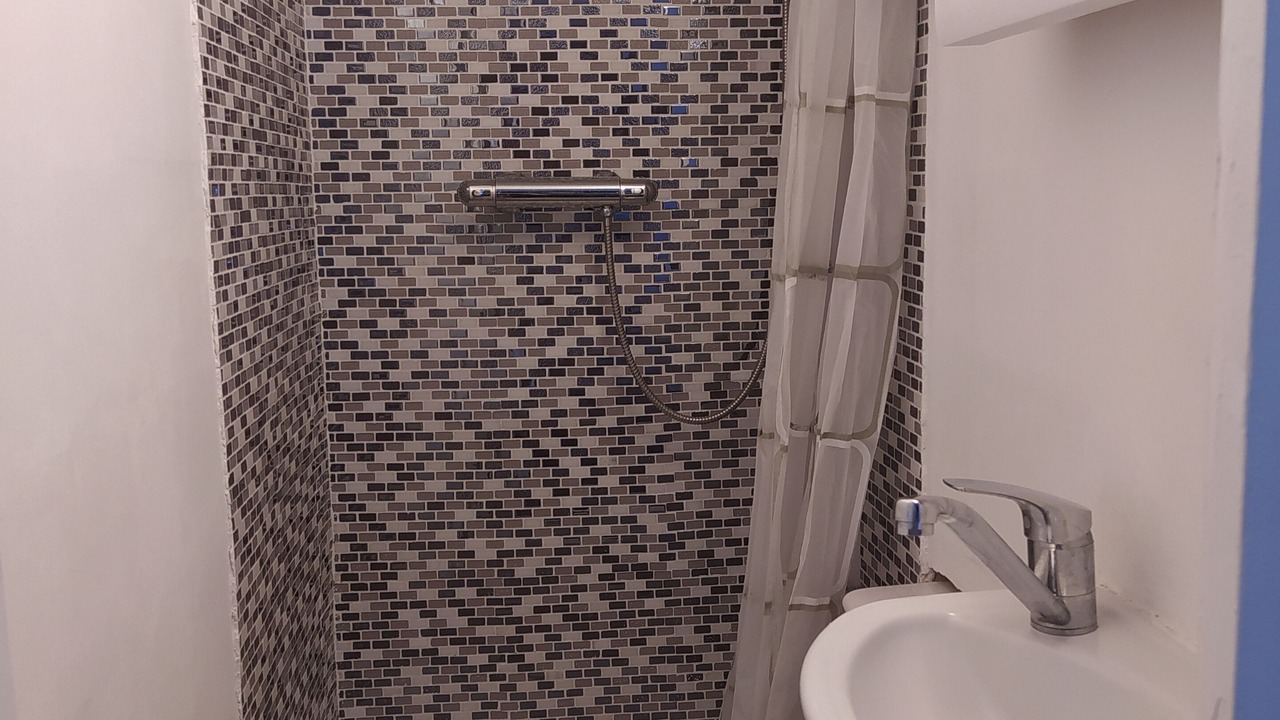Photo of Bathroom in Quartier de la Porte-Saint-Denis