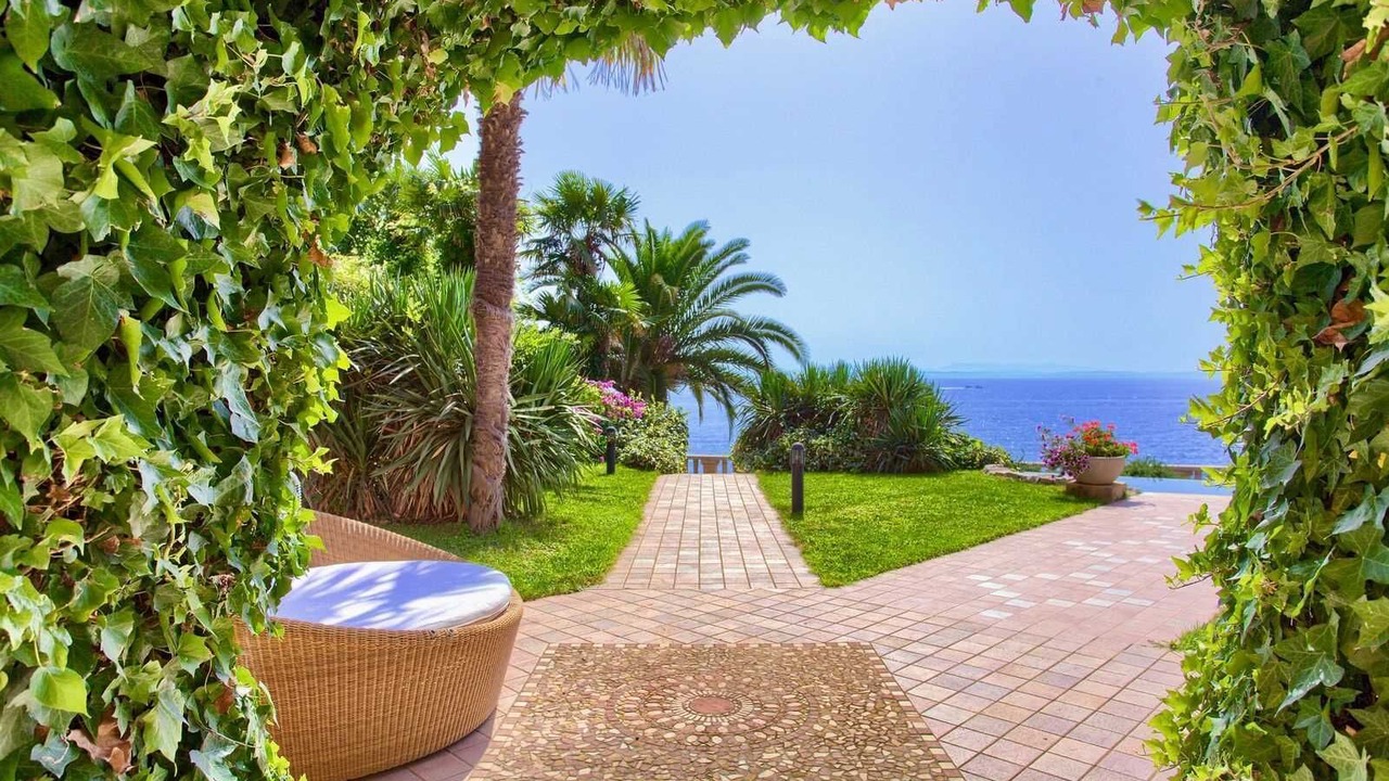 Photo of Outdoor in Ika