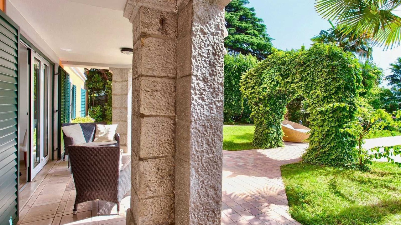 Photo of Patio Balcony in Ika